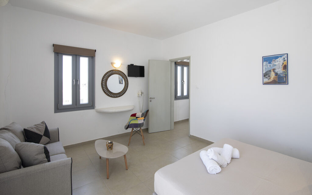 Superior Quadruple Room_Thira Dolphins_Akrotiri_Santorini