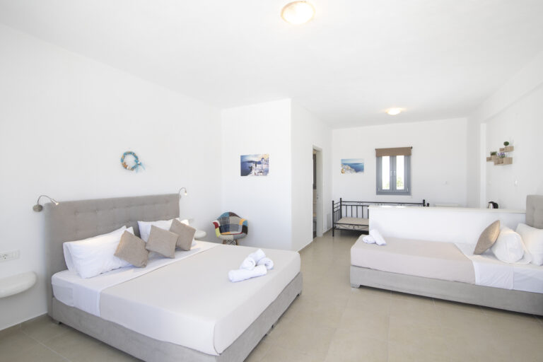 Standard Triple Room_Thiras Dolphins_Akrotiri_Santorini